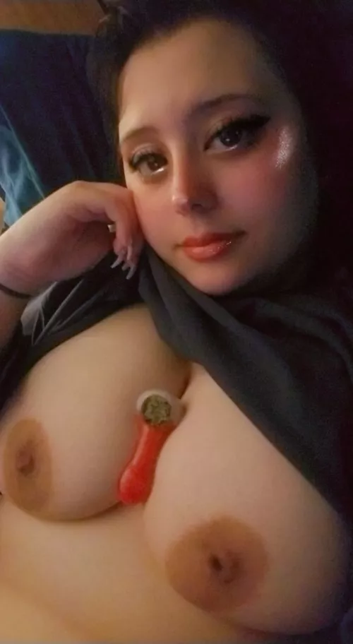 ~Time to wake and bake. Wanna join? 😋😘~ by uwuAlexandriauwu