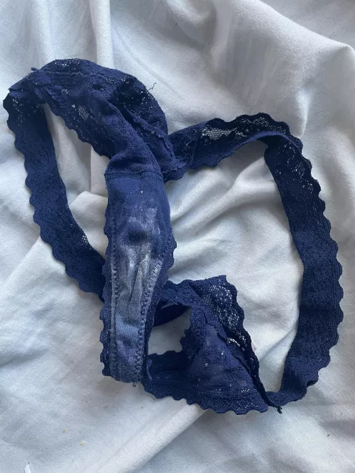 tint 19 y/o panties 24 hour wear available now!! by sparkleslut420