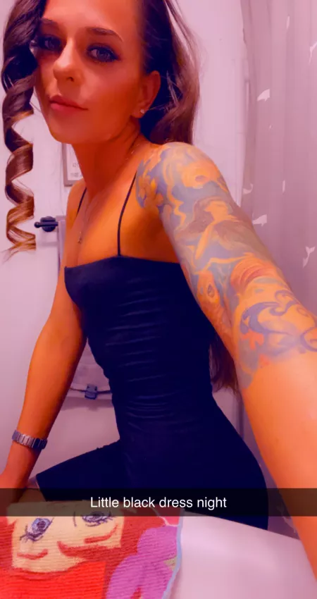 Tiny by princesslola_89