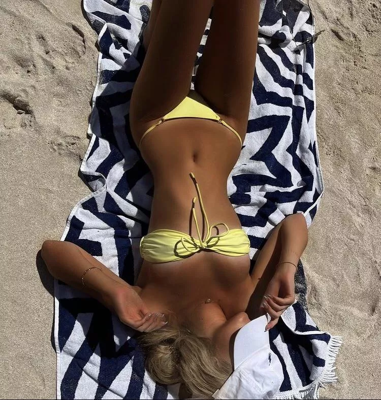 tiny bikini posted by bongoboy666