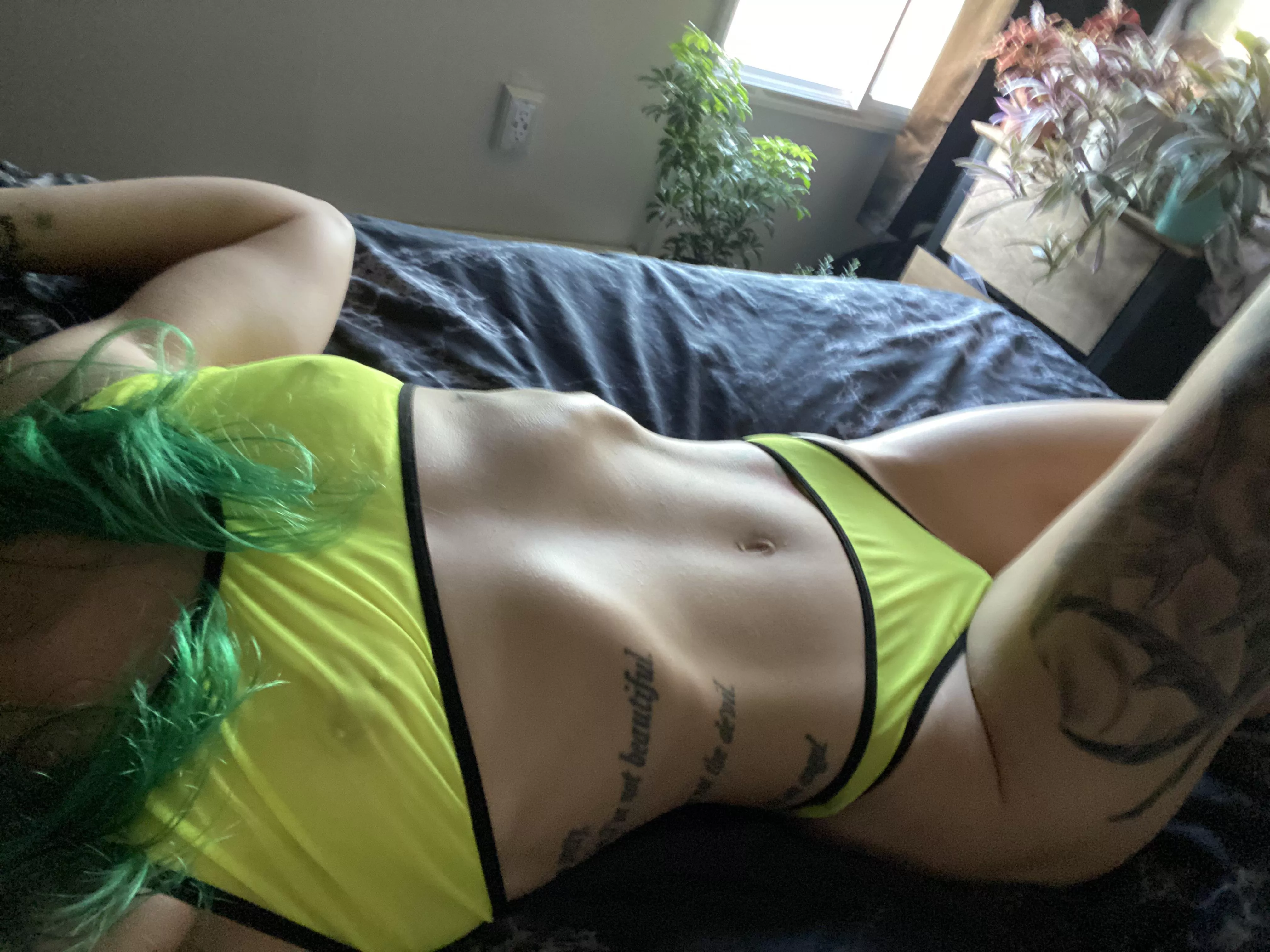 ⛓💚 Tiny & Tasty 💚⛓ posted by midnitemascara