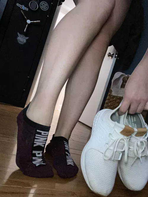 Tis the season for toes! by SweetAliciaTaylor