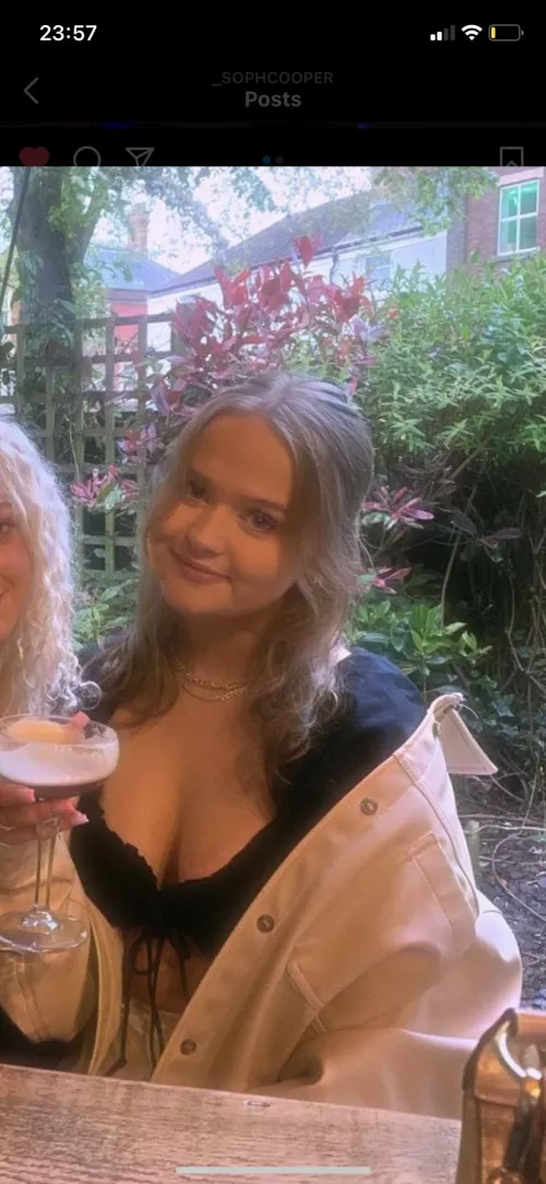 Tits on her by KIK---humans27654