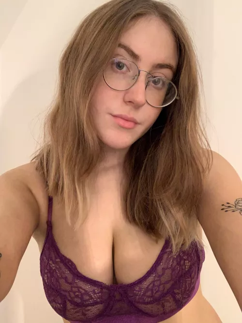 tits or glasses?😏 by myxsunfl0werr