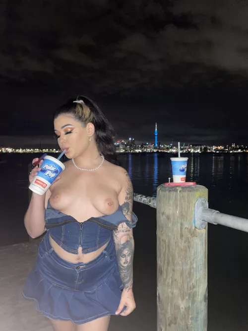 Titties on the warf ✨ by Menthlolhoe