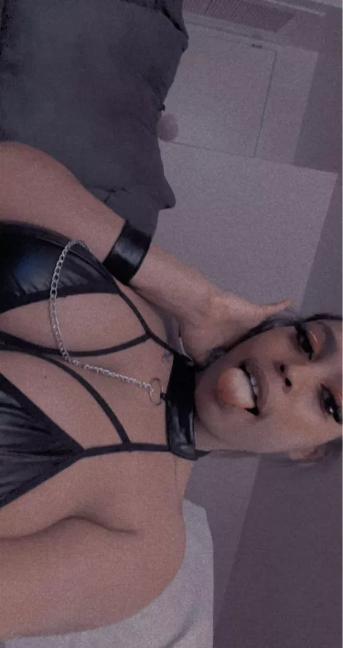 Titties out 😝 by kvtss