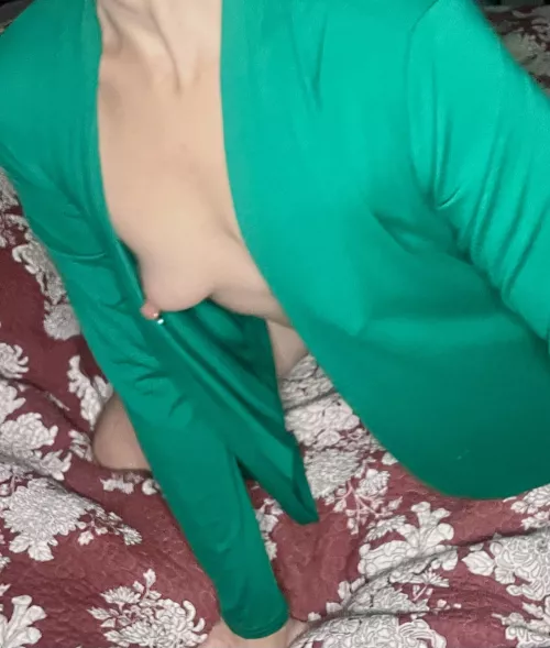 Titty but nipplie out! by andtheyallcallmemom