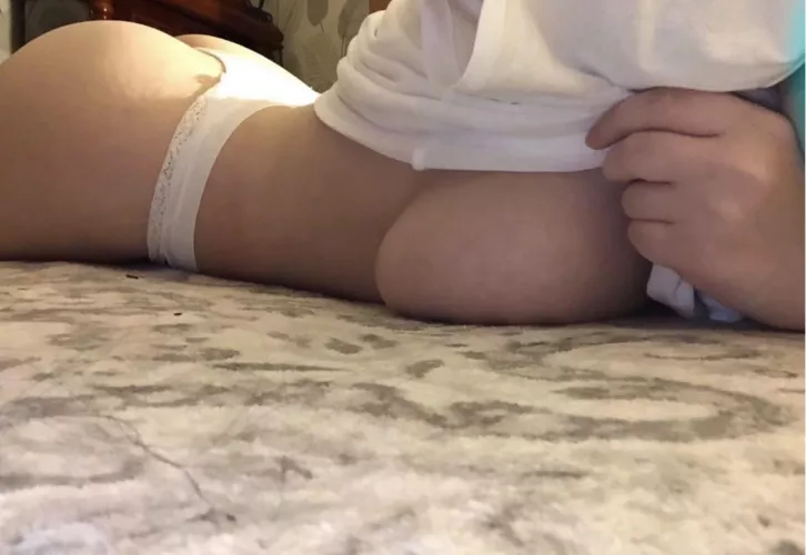 Titty fuck? by brunettebaddiie