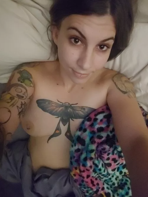 Titty Tuesday 😉😉😉 by suspensionmortician