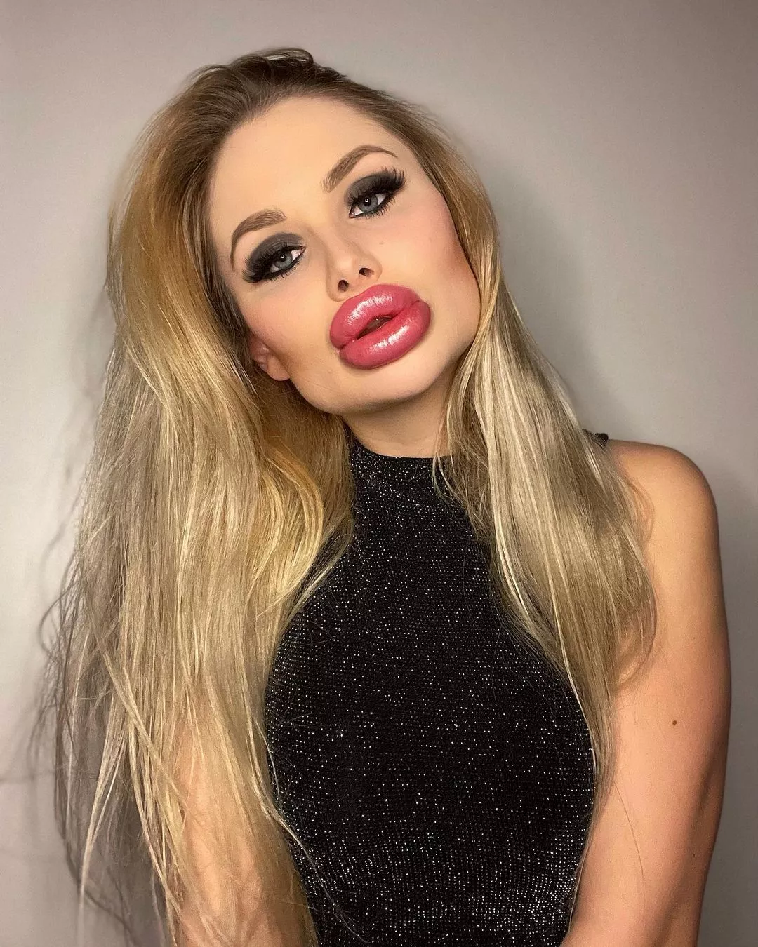 Tivvanni posted by gooningaccount