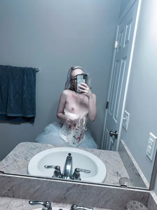 to make your night a lil better :) 🤍 by SeduceSatan