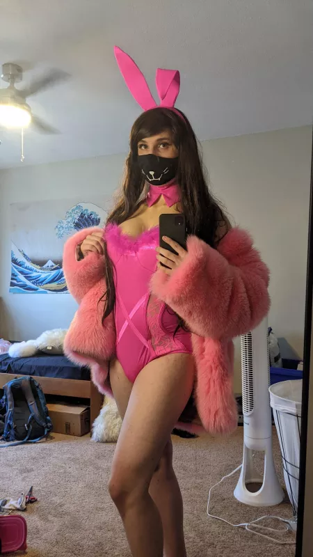 To the four people who see this, hi by browning_cosplay