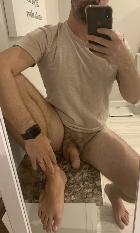 To trim or not trim the beard? 🤷🏻‍♂️ by Fitzpatrick80