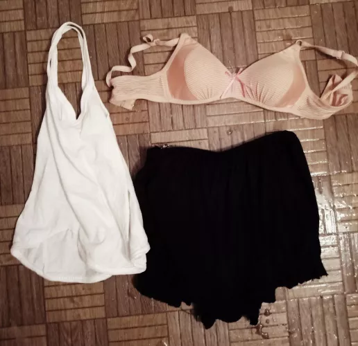 Today Me (21 M) Making my cousin sister’s (F18) Undergarments dirty by Hotbollymemes