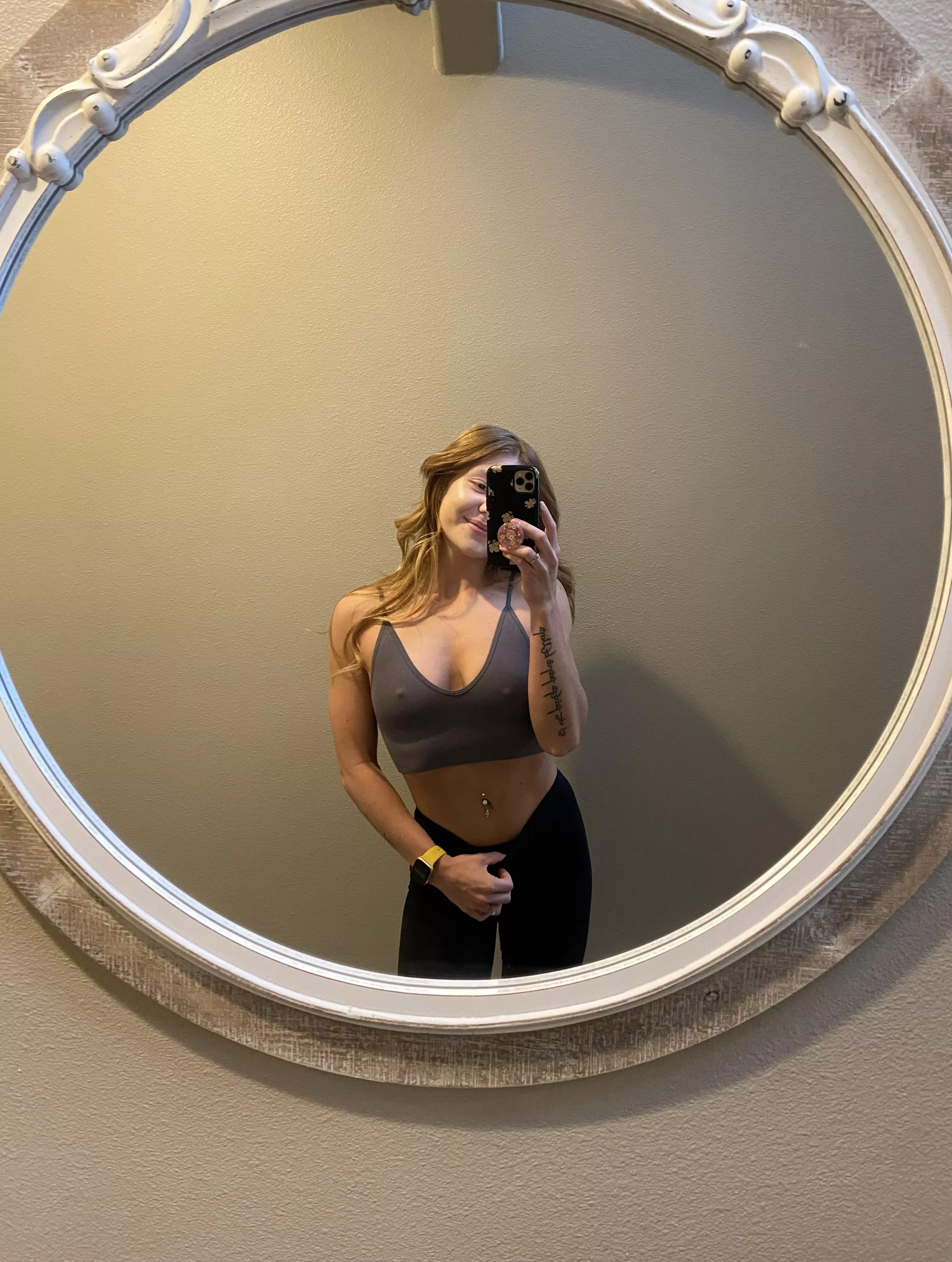 Today’s gym outfit ☺️ posted by lexiepeterson