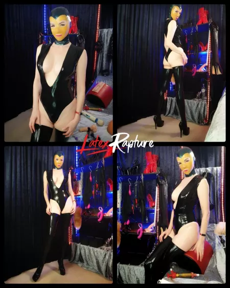 Today's look for you by LatexRapture