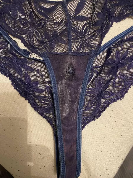 Today’s mess! I wonder what she’s been thinking about? by pirateship-1