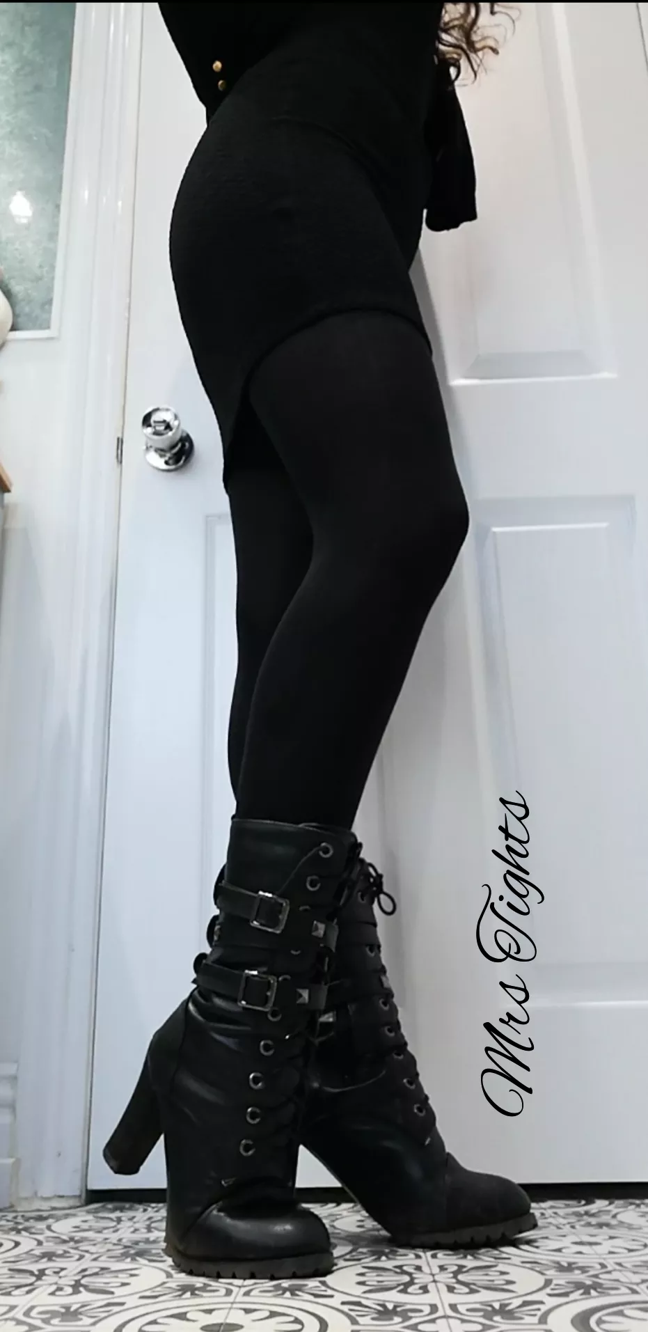 Today's tights 💋 posted by MrsTights