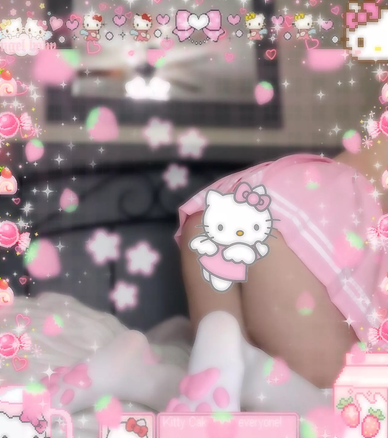 Toe beans 💗🦄 posted by jade_bunny0