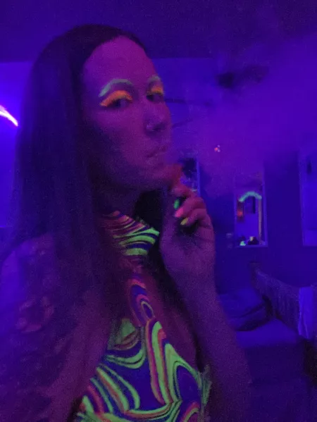Toking in the black lights by LauraWhora420