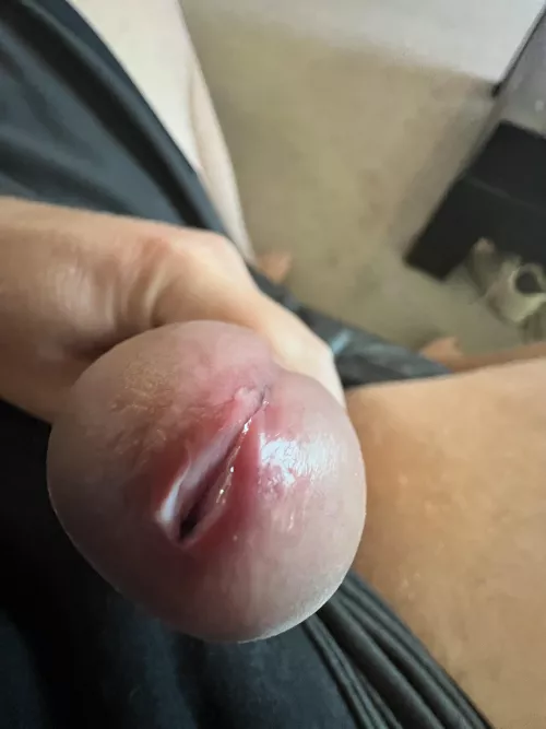 Tongue it by justinicon20