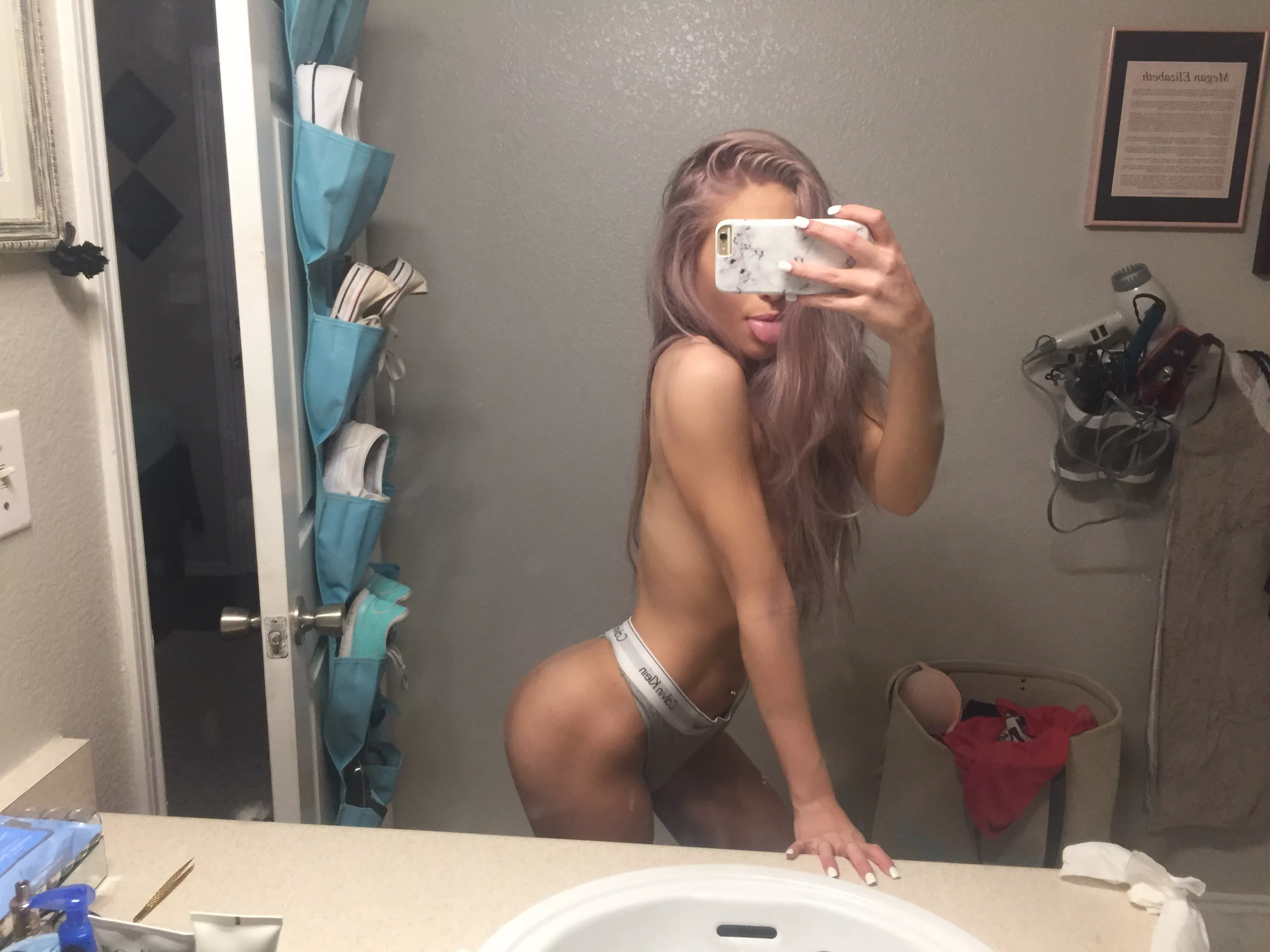 Tongue Out posted by gumburculese