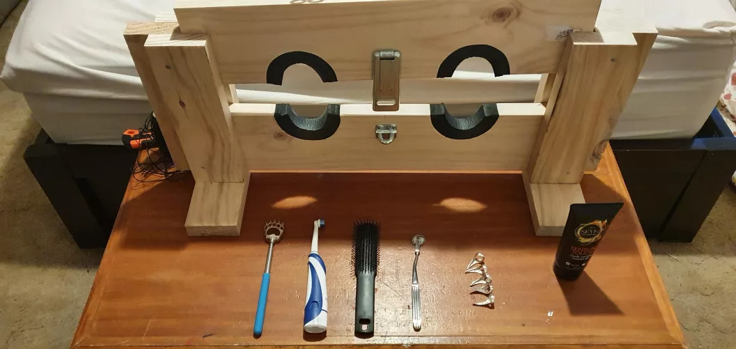 Tonight she said I could tickle her without mercy. Any tips and strategies are welcome. by Alcavez