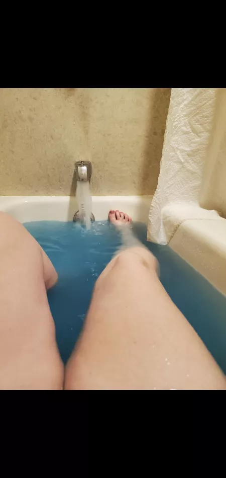 Tonight was so much fun I had to take a break for myself ;) by Clandadbod