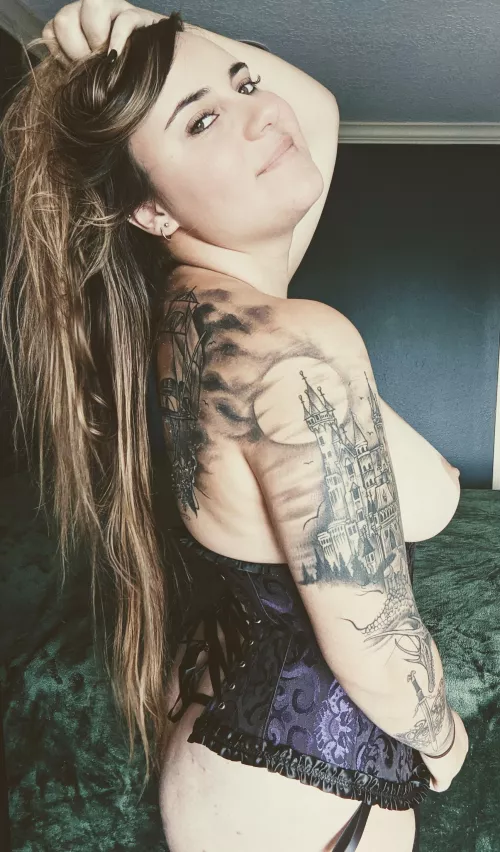 Tonight witches get to choose their victims, who wants to be my sacrifice? 😘 by Miss_Heatheness