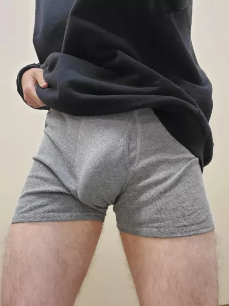 Too horny at work by thighs_n_chill