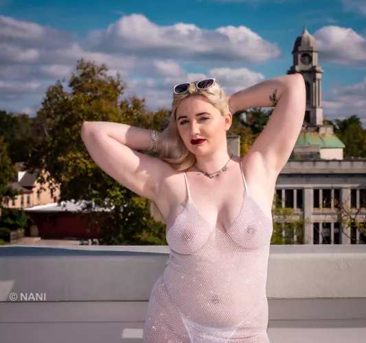 Too much, or not enough? by bimboselene