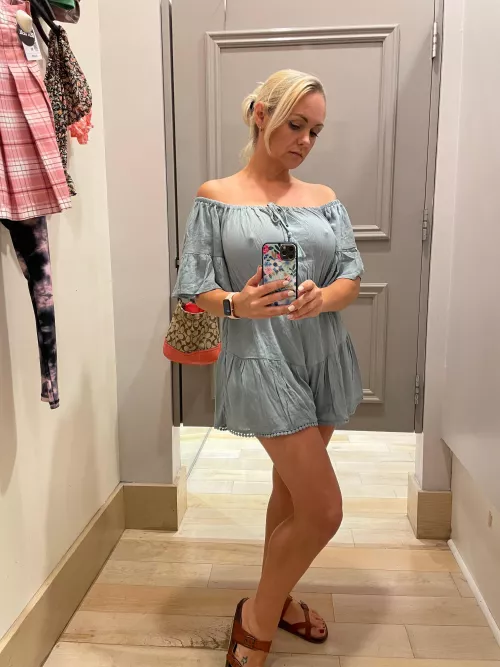 Too noticeable? by TheRealAnimeLanie