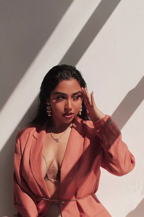 Too pretty to be yours by Boomshakhalaka