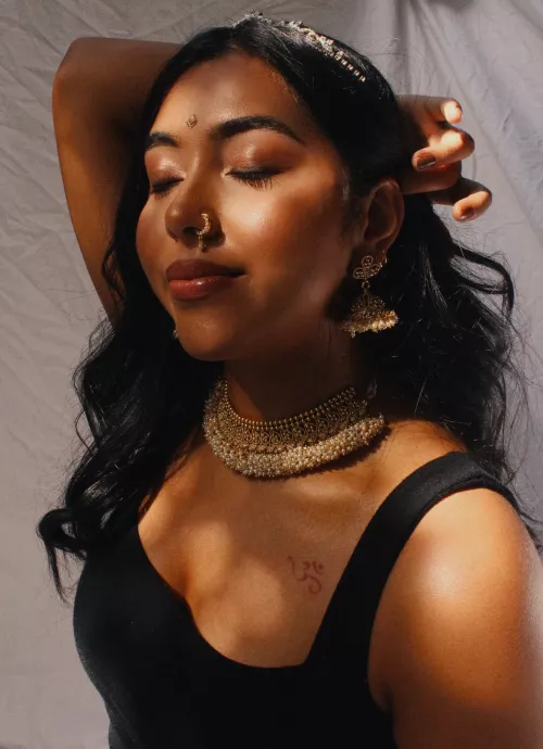 Too pretty to be yours by Boomshakhalaka