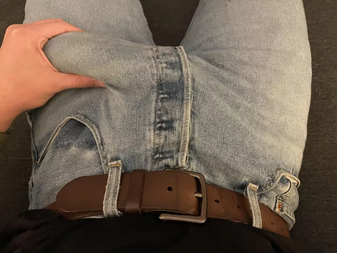 Too thick for these jeans 🤤 by mtd1997