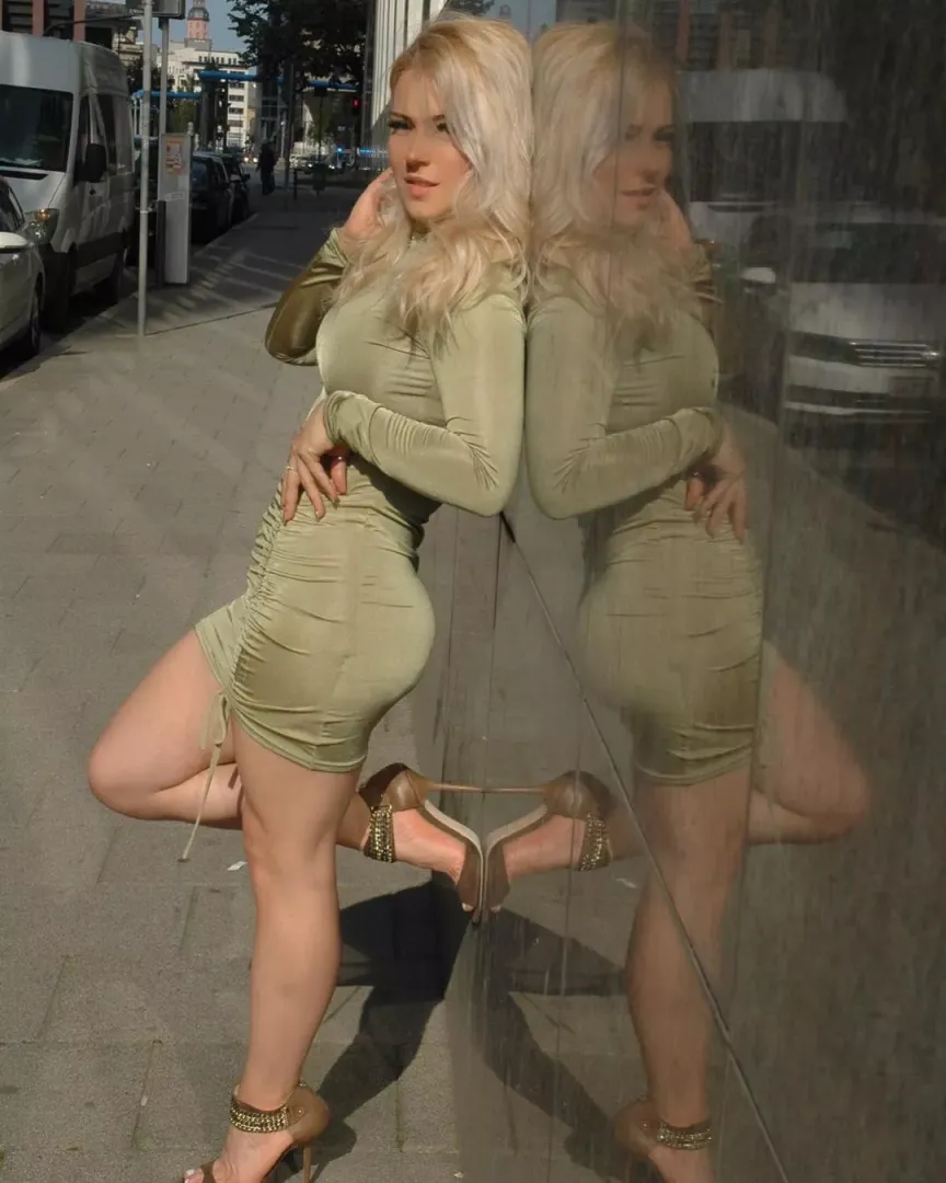 Too tight! posted by CookSophie