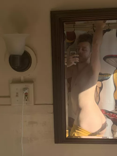 took a fat dab directly before this pic 😏 by bennybrew42