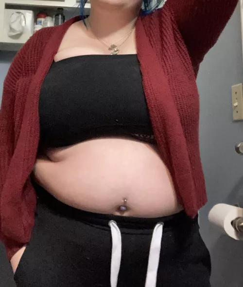 Took a pic when I was cozy and full earlier ! by andnowimfat