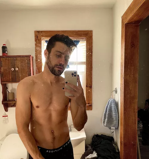 Took this just this morning, I think I need to clean my friends mirror 😏 by ConnorLive_