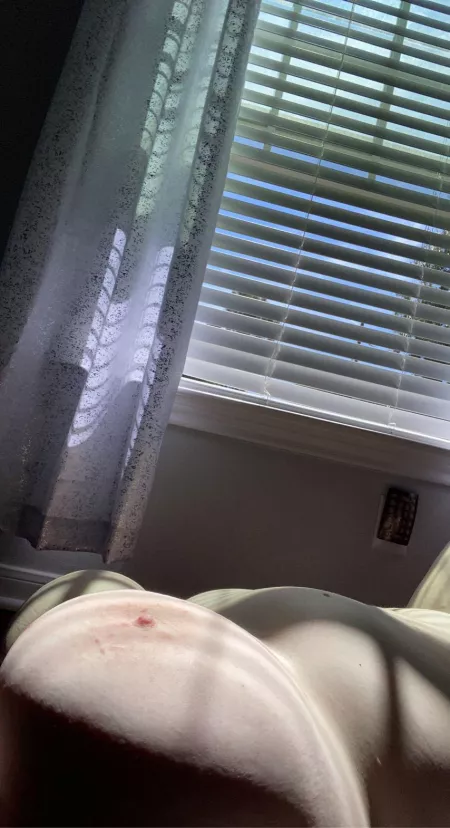 Took this picture yesterday, thought i looked cute? by Emmapetri30