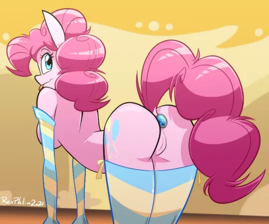 Top Image of 07-09-2021 [Artist: rexphilia] by _Sweetiebot