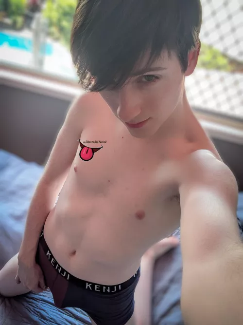 Top or Bottom? by UnstableTwink