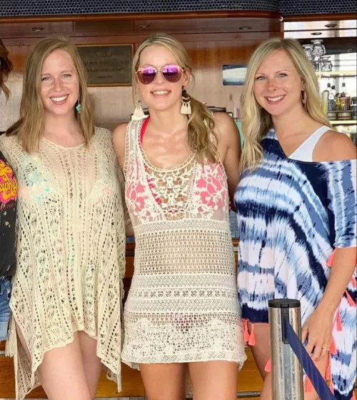 Topside MILFs by PM_A_SLUTTY_SELFIE