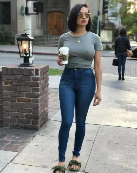 Tori by BOOOOOOOBIES