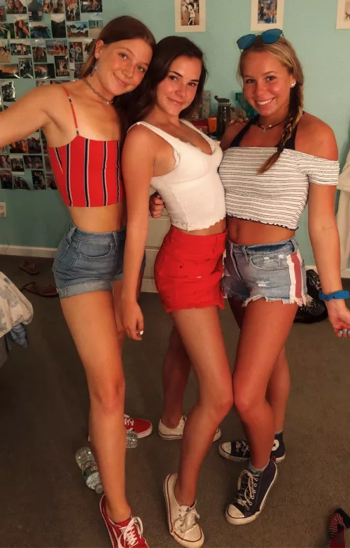 Total babes by asdfjhsdfa