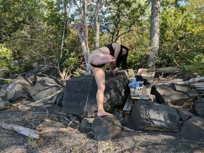 Touch it by ukekitty