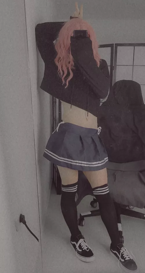 Touch my tummy :3 by g1gauwu