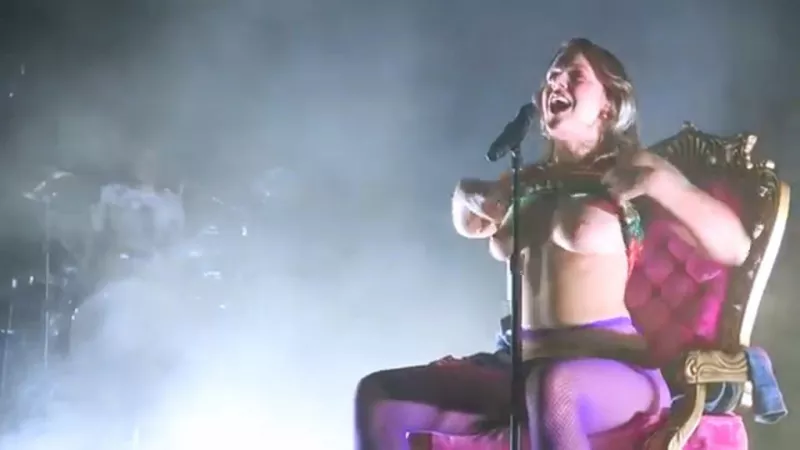 Tove Lo - game of topless at concert by FadeToJackBlack