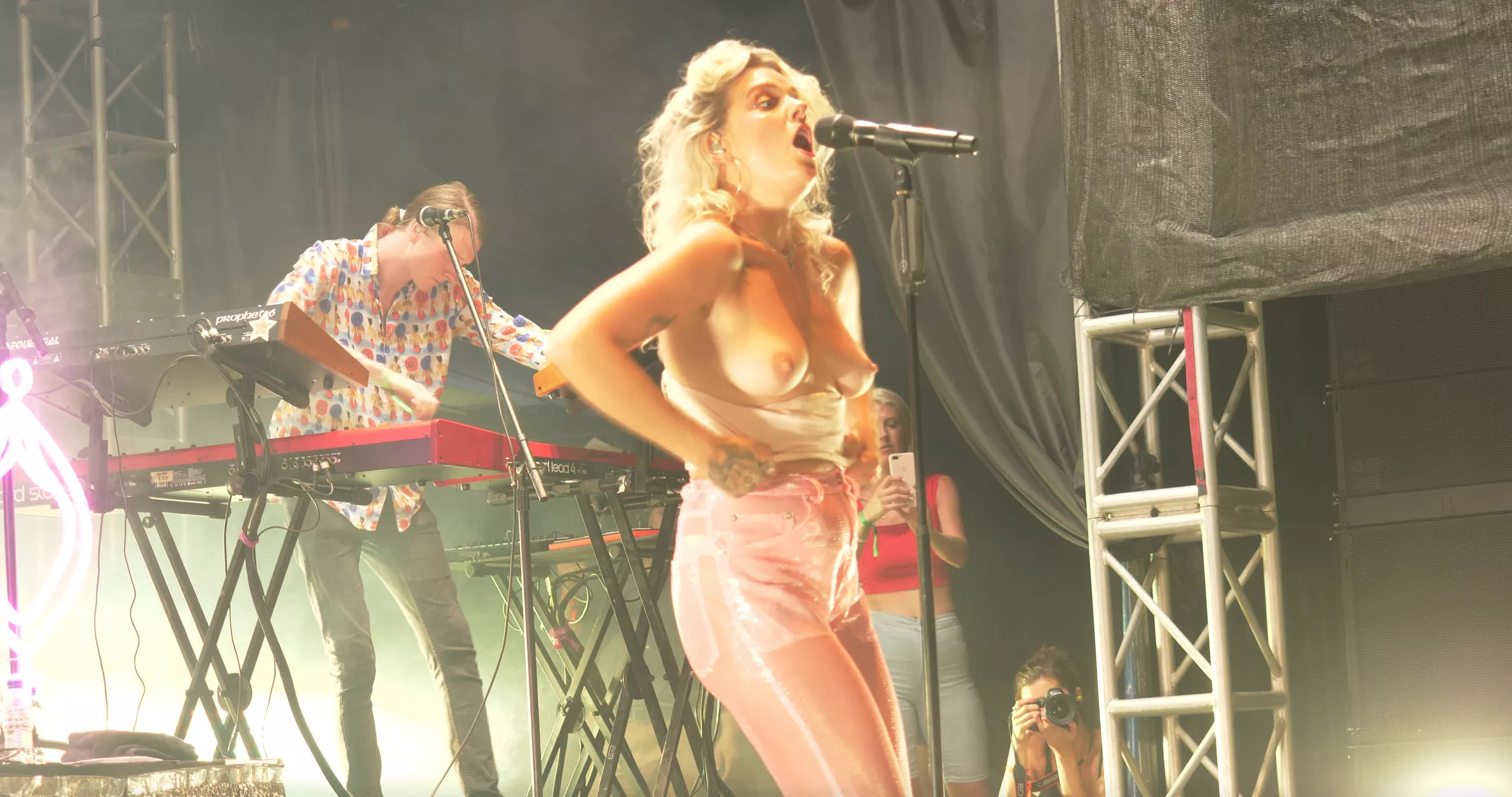 Tove Lo posted by [deleted]