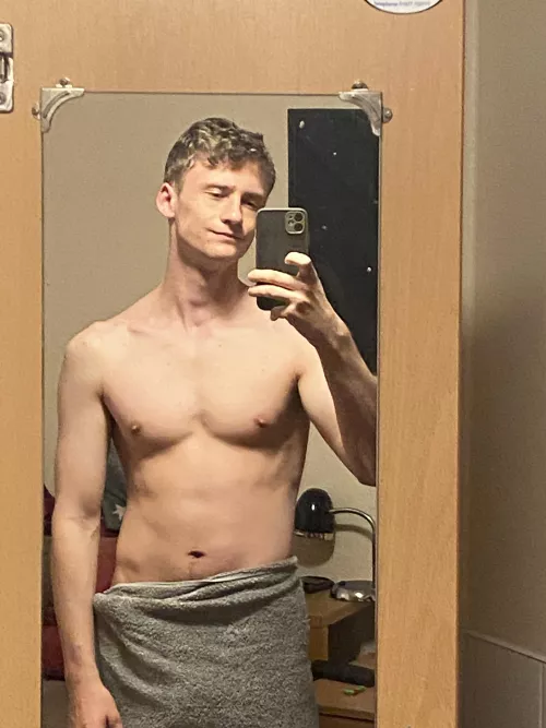 Towel Pic by HighlyOdd